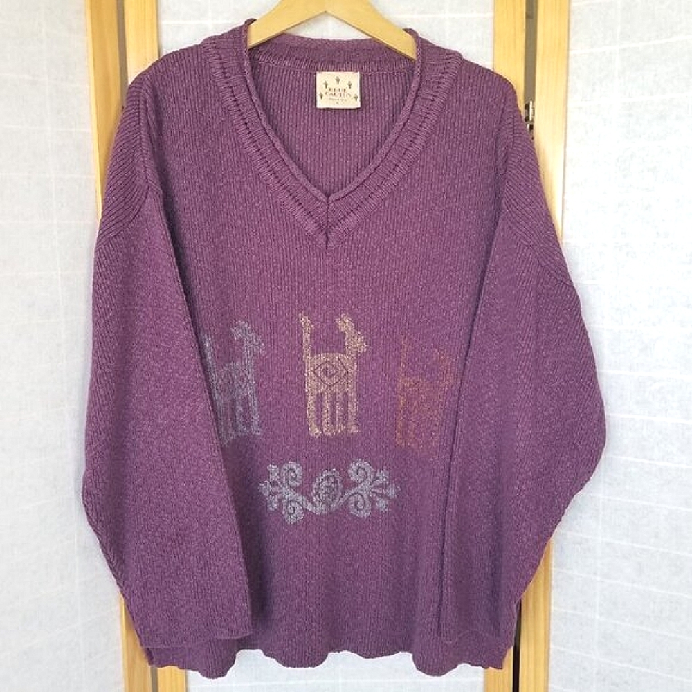 V-Neck Purple Women's Sweater with Animal Motif